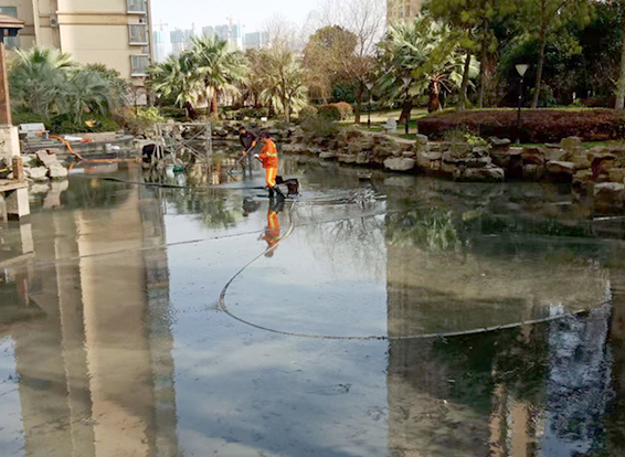 拜城景观池淤泥清理